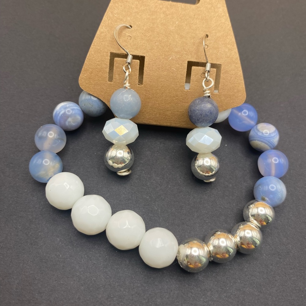 Juego De Pulsera Y Zarcillos De Gatas Y Hematites